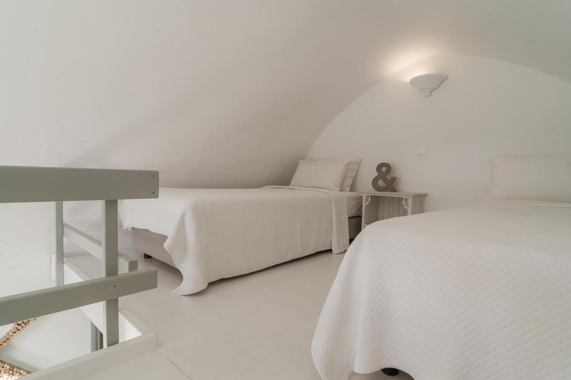 Kampanario Luxury Villa Megalochori  Luaran gambar